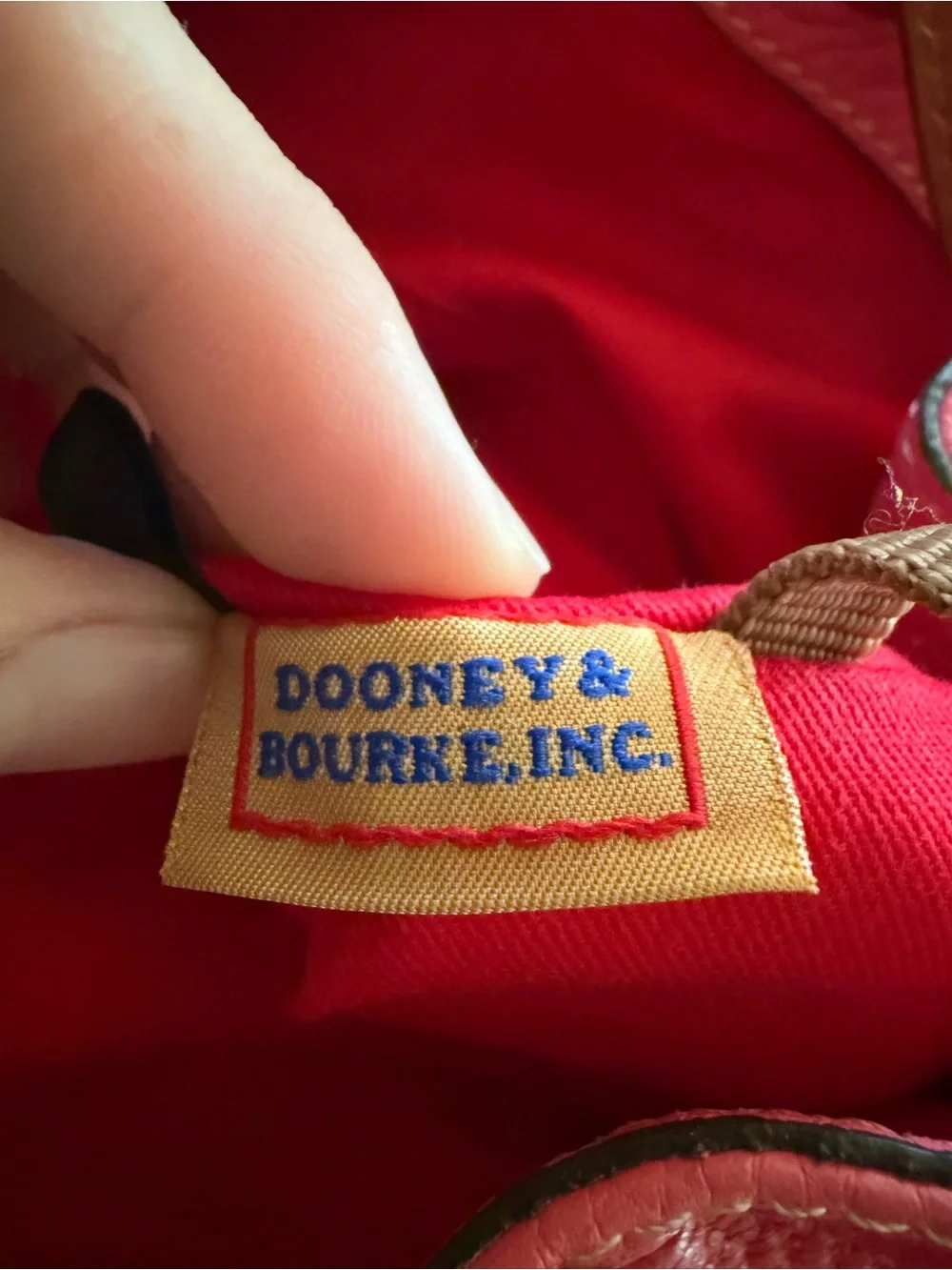 Dooney & Bourke stylish pink